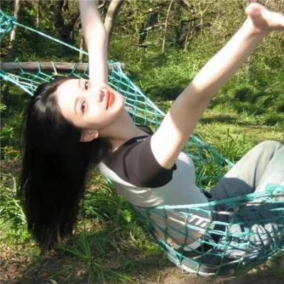 黑夜中的玻璃人偶
